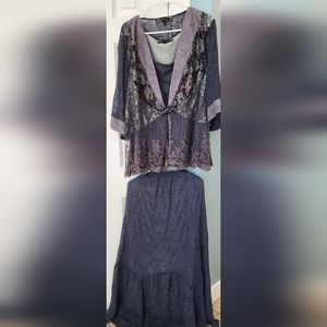 Three piece dress outfit, lace and embroidery sixe 3X, grey